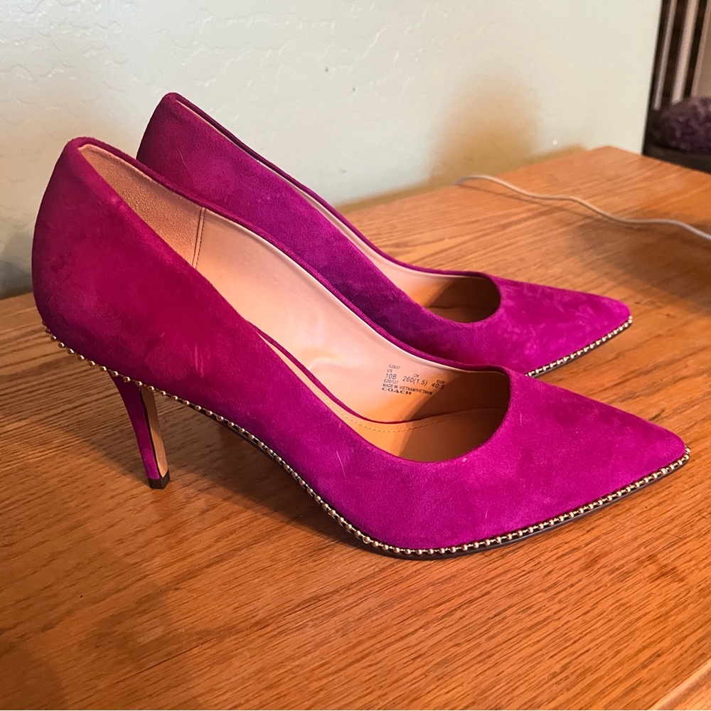 Coach purple/magenta pumps